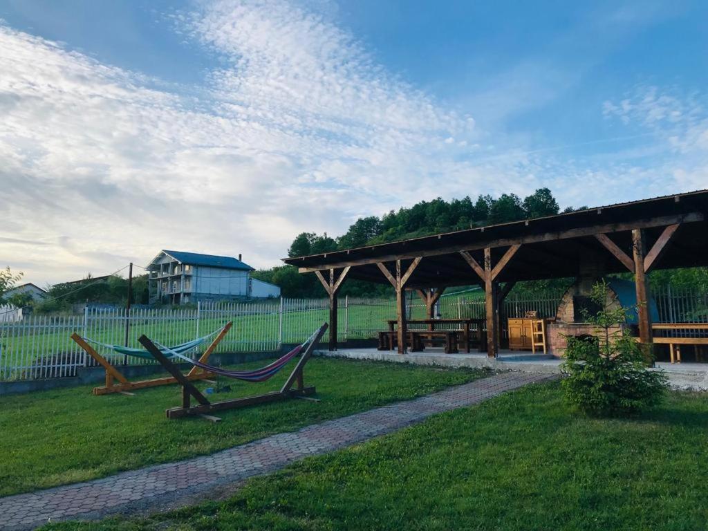 Vila Tara Hategului Экстерьер фото